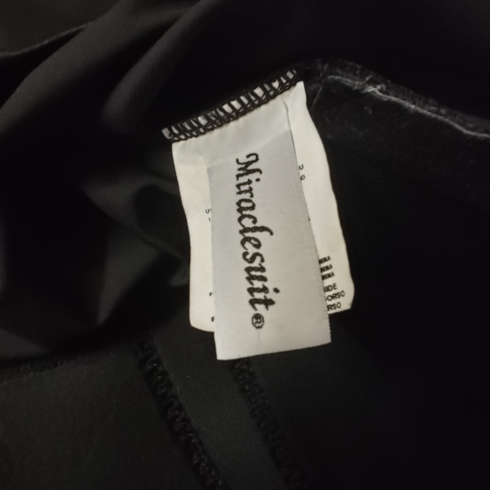 Miraclesuit Swimsuit Black Sanibel V Neck Slimmer One Piece 14 - Picture 3 of 11